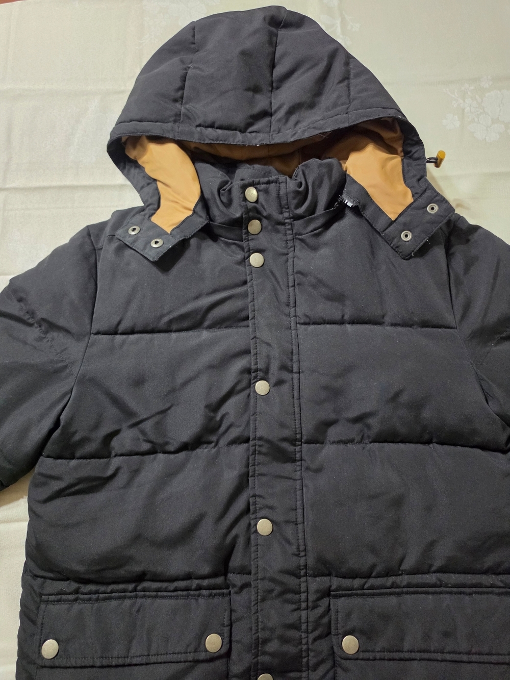 Old Navy Men's Hooded Puffer Jacket in Black Like New